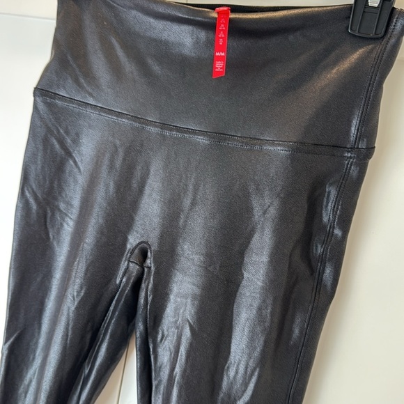 Black Spanx Shiny Leggings medium - Picture 5 of 7